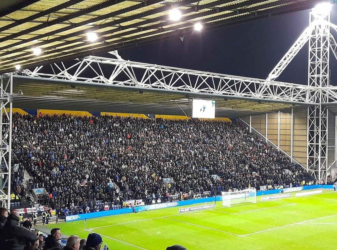 5,700 Sheffield Wednesday fans at Preston tonight. #SWFC 👏