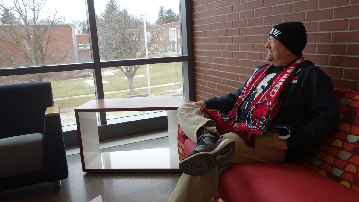 For some, studying abroad means spending a short time in a foreign country before returning home to finish school, graduate, and find a job. For others, like Dustin Kidd, it’s a chance to fall in love with a new place and decide to stay there.

Full story: cwu.edu/about/media-re…