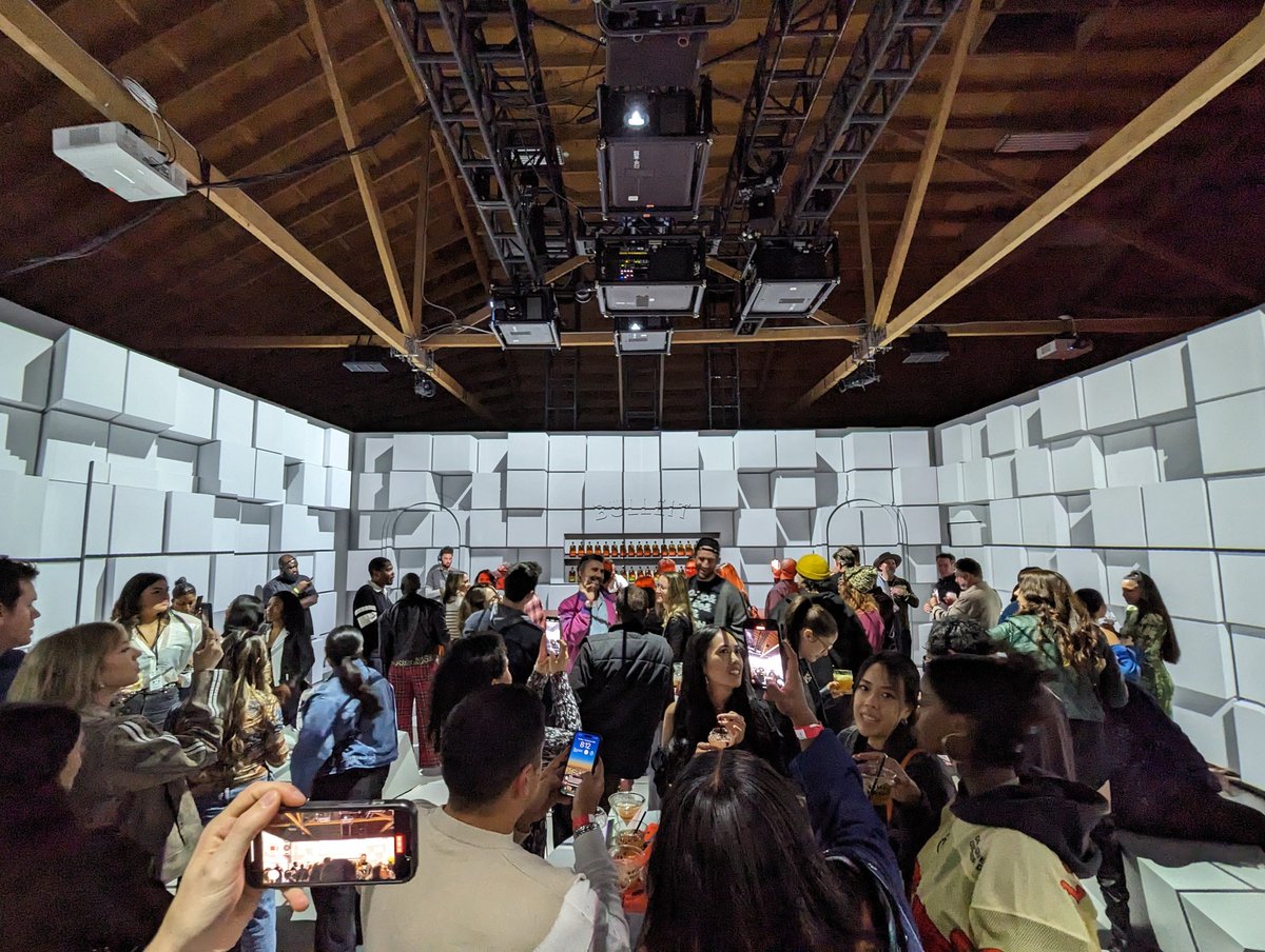 kylegordonart's tweet photo. In October, I was invited to be one of the lead animators by @OpticalAnimal for the @BulleitUSA Bulleit Bourbon Lounge. 5 projection mapped surfaces, 15k resolution. The 25 minute 360 experience took place over 2 nights in LA. Special thanks to @rendernetwork https://t.co/tcW7YUSoo1