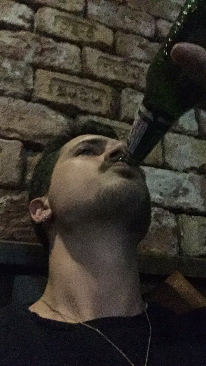 İçtim birayı
Siktim a*abı