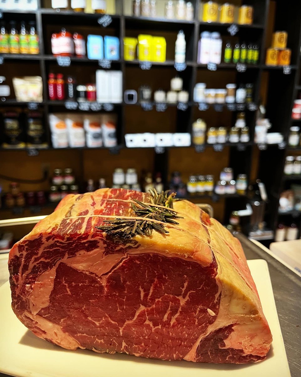 Duck Sausage w/Foie Gras + Sauterne and lovely Beef Roasts + Steaks pasture raised <a href="/FischerFarmsIN/">Fischer Farms</a> and #JamonIberico and lots more — walk-in shopping thru 8pm tonight 🕗

Open Fri till 8pm, Sat 10am - 6pm, Sun #NYE 10am - 4pm, then closed Jan 1-2