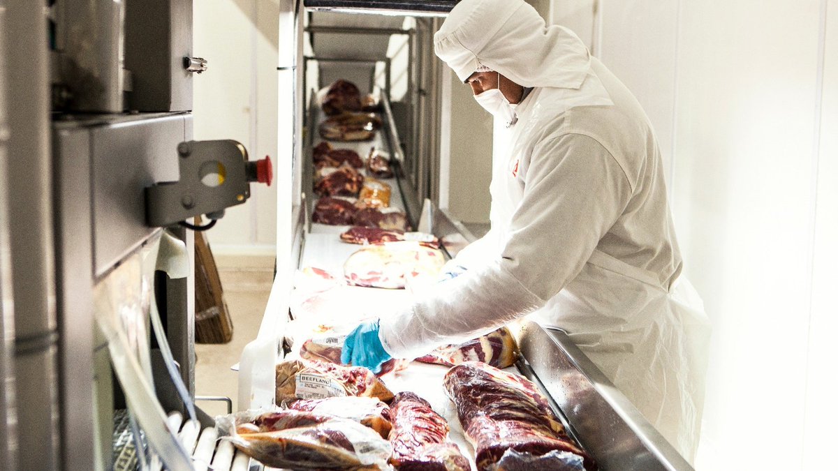 SenasaAR's tweet image. A partir del 1 de enero de 2024 se habilita la exportación de cortes bovinos frescos y de los denominados cortes preferidos frescos, enfriados o congelados.
ℹ️ Más info ➡️ t.ly/zHwU1