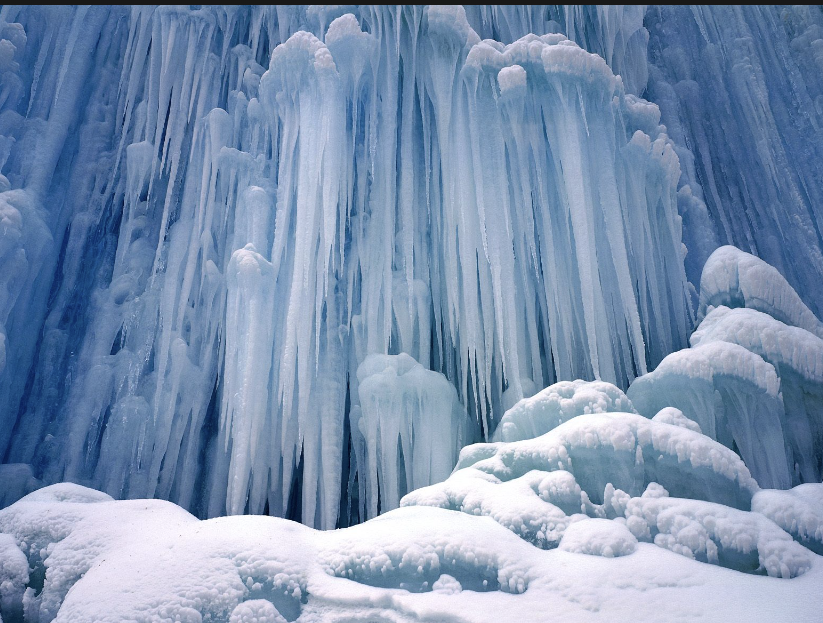 As the temperatures are dropping, remember to keep an eye on those pipes!!! This weekend will be a chilly one.