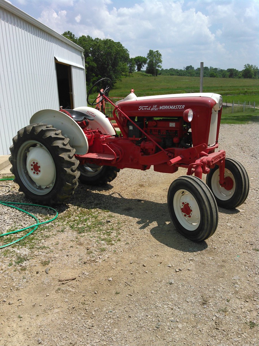 jmarsh068's tweet photo. @dbfarms2023 All original. Still 6 volt positive ground. https://t.co/brMomW1ZlR