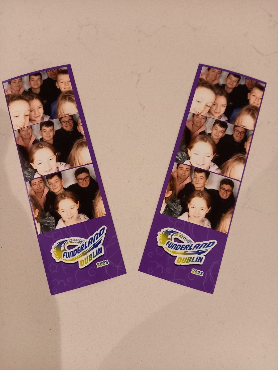 jenniekar's tweet photo. Funderland🎢🎡🎢🎡 #Funderland #Cousins #Christmas2023 https://t.co/URkoEbCvSn
