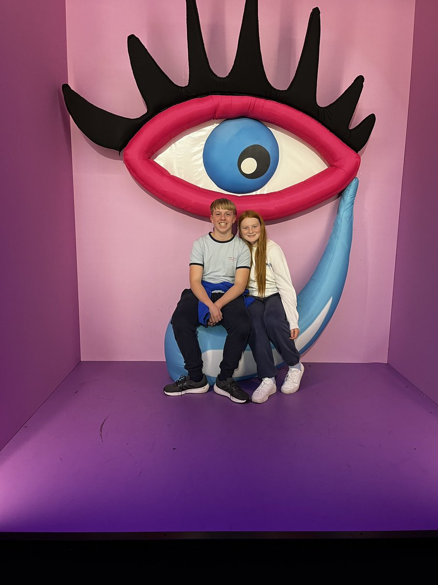 longhurst_e's tweet photo. Fabulous day in London at the new Balloon 🎈 Museum London. China Town lunch. #familytime #funwithballoons #ballpitfun #makingmemories https://t.co/YZIcJPZa7e