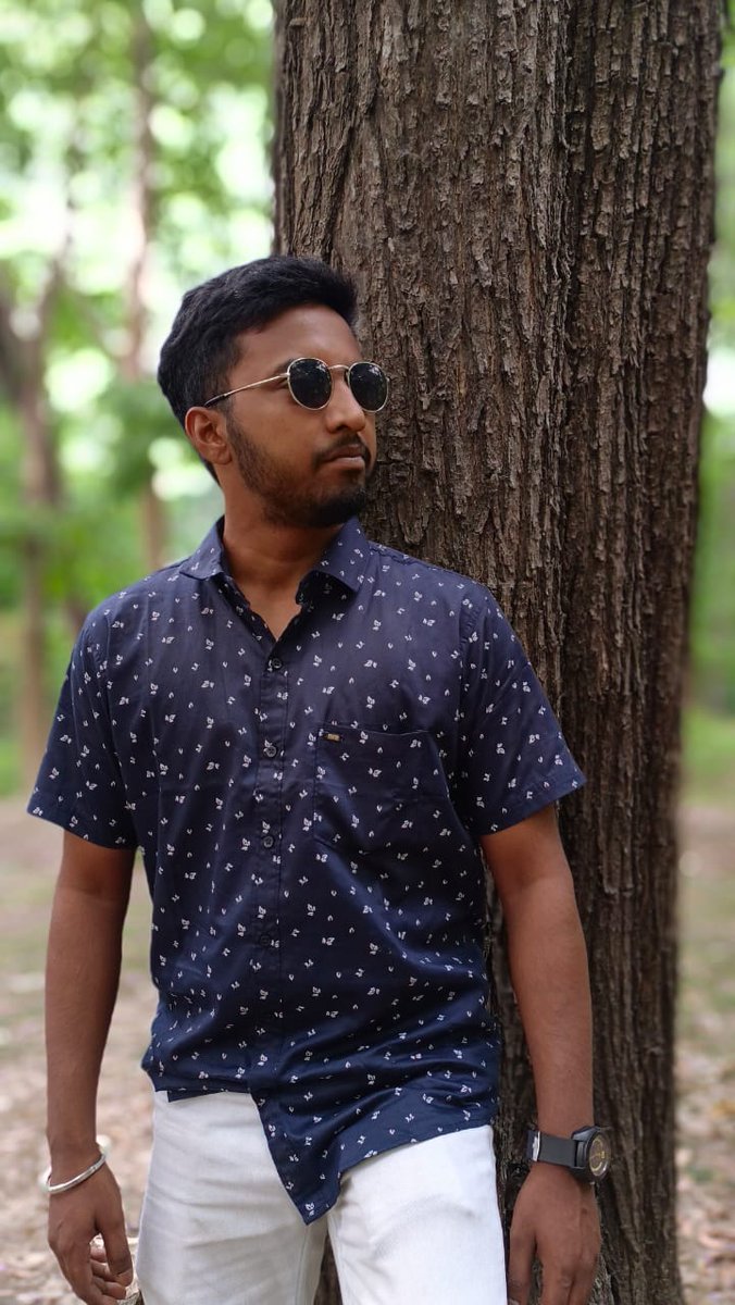 Subhraneel30's tweet photo. Attitude makes all the difference 🖤😎 https://t.co/xWQiHJD6yv