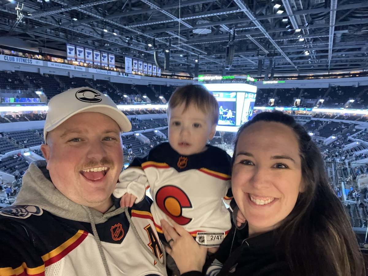 Our last at the Can to the Bear’s first ever and in enemy territory! #LetsgoAvs <a href="/Avalanche/">Colorado Avalanche</a>