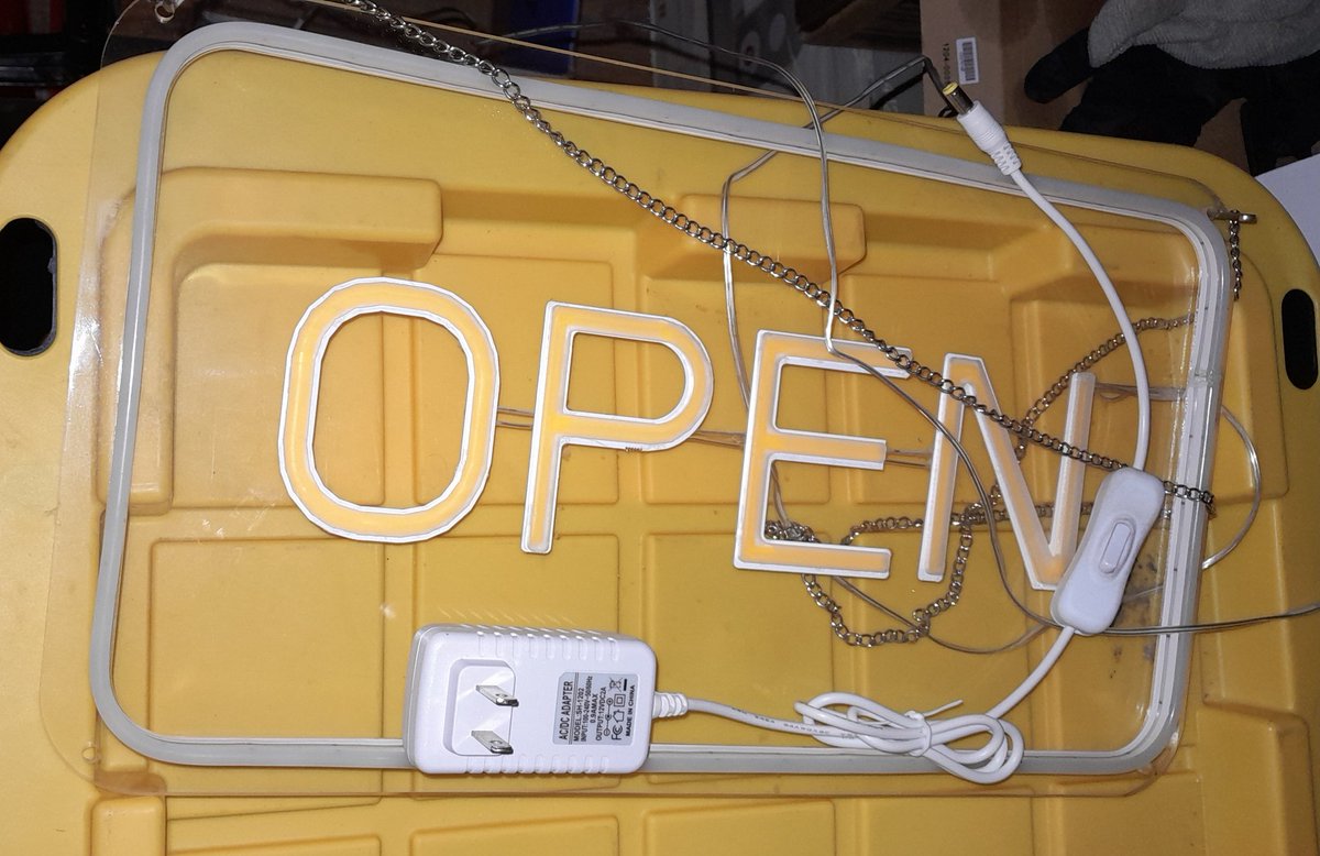 OPEN sign is broken😟, but we are open! #postchristmas / Pre #newyear let's make it beautiful🥰 
South Bethlehem