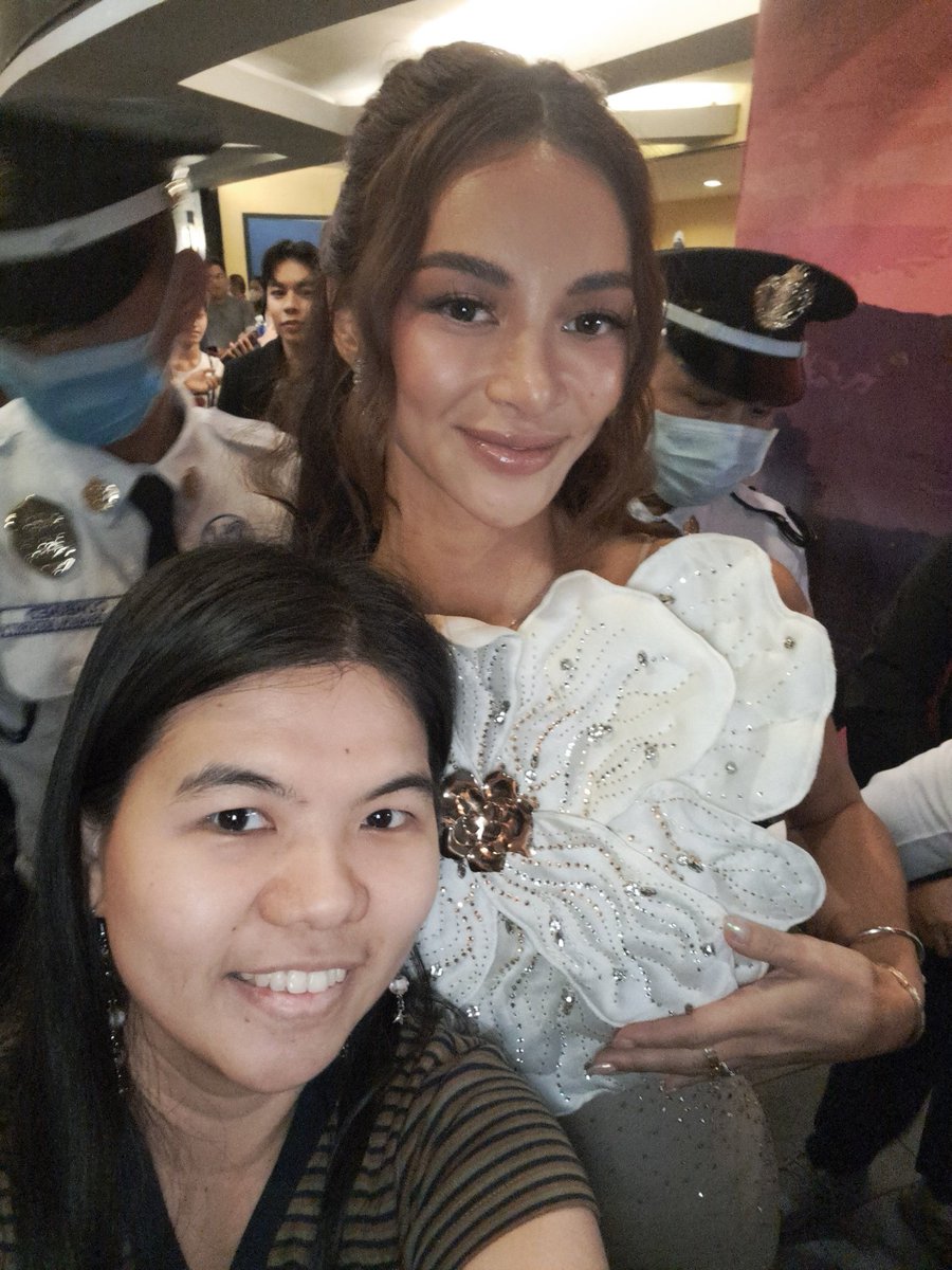xandz34's tweet photo. With Kylie Verzosa 😘
#Penduko #MMFF2023 #PendukoNowShowing #PendukoMMFF #PendukoMMFF2023 #PendukoPremiereNight #PendukoPremiere #CelebrityPhoto #TaraNaMakisaya  #mmff2023taranamakisaya 
📷  dec 22, 2023 @KylieVerzosa https://t.co/bzH4DwYQJ7