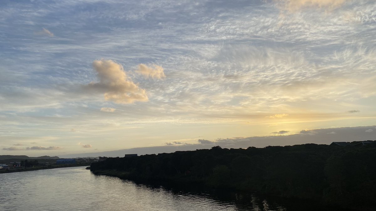 valdivianopcion's tweet photo. 🌅 Desde que sale el sol hasta el ocaso. #Cucao #Chiloé https://t.co/BVz08SRL8q