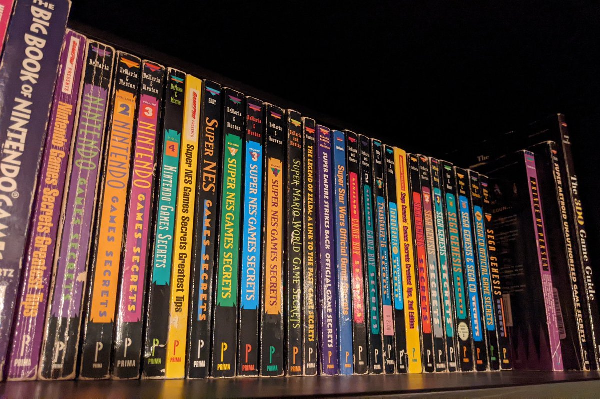 thaMANSTA's tweet image. My early @PrimaGames collection is nearly complete.  Just a couple books left from the B&amp;amp;W era of guides, 1990-1995.
🅿️

#Prima #GameGuides #NES #SNES #GameBoy #SegaGenesis #SegaCD #TurboGrafx16 #3DO