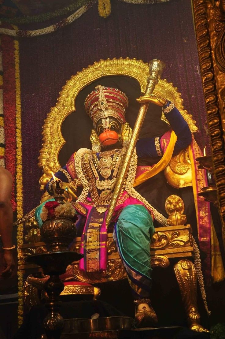 pandeyji_dpk's tweet photo. राम दुआरे तुम रखवारे, 
होत न आज्ञा बिनु पैसा रे॥

श्री रामचन्द्र जी के द्वार के आप रखवाले है, जिसमें आपकी आज्ञा बिना किसी को प्रवेश नहीं मिलता अतः आपकी प्रसन्नता के बिना राम कृपा दुर्लभ है।

जय श्री राम 🚩 https://t.co/UozeH2hQ2u