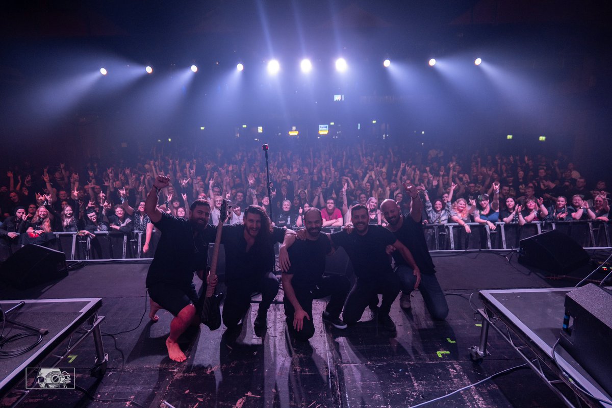 Ash Winter-Sim (@thewintersim_) on Twitter photo The biggest ✨holy shit this is my job✨moment of 2023 in 1 photo, getting to shoot the brilliant <a href="/playgrounded/">Playgrounded</a> in front of this many people after a crazy <a href="/RDRfestival/">RADAR Festival</a> set! I’m so so excited for 2024! The biggest ✨holy shit this is my job✨moment of 2023 in 1 photo, getting to shoot the brilliant <a href="/playgrounded/">Playgrounded</a> in front of this many people after a crazy <a href="/RDRfestival/">RADAR Festival</a> set! I’m so so excited for 2024!