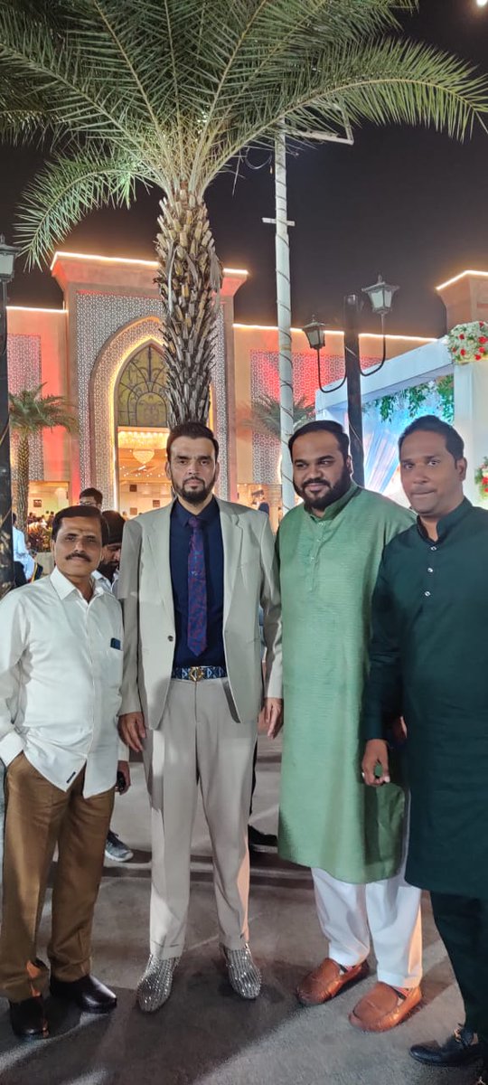HusssainAsad's tweet photo. With Janab Yasar Arafat sahab Youth Icon Aimim and Incharge Yakutpura and Janab Alamdar Walajahi sahab AIMIM Corporator Dabeerpura @YasarArafat_ @walajahialamdar https://t.co/GNxPX81064