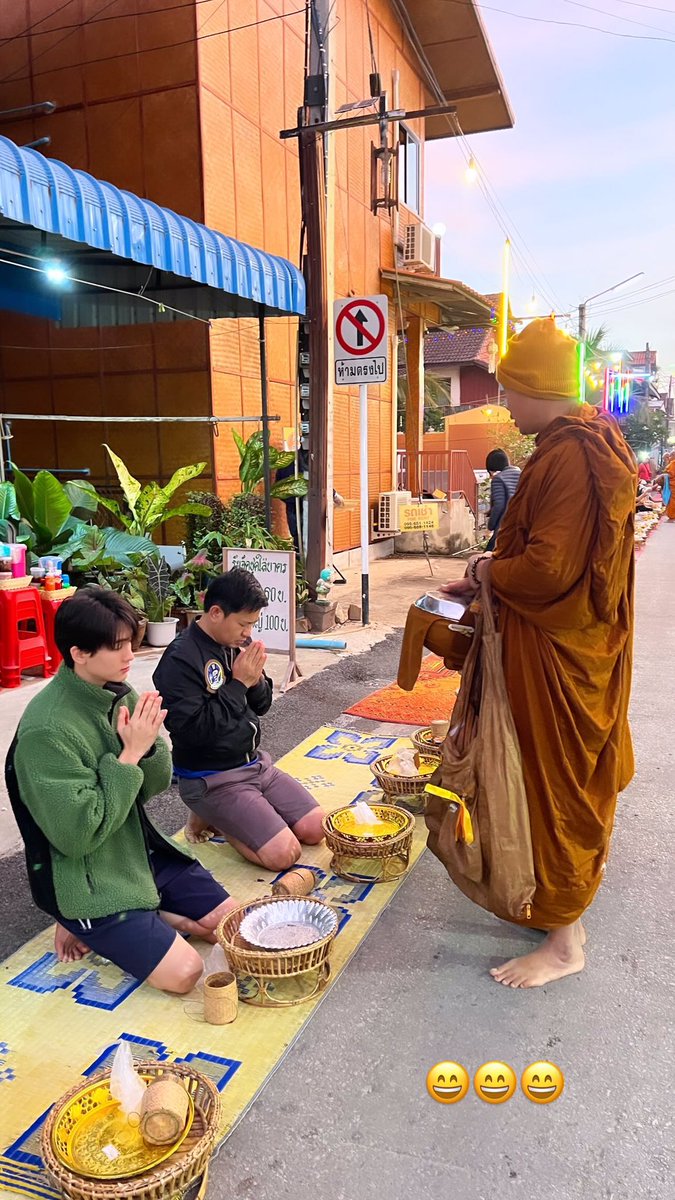msclear27's tweet photo. ตื่นมาแต่เข้า ตักบาตร รับพร 🙏🙏
ขอให้หนูสมหวังในทุกอย่างนะครับ
#ksibook https://t.co/Xb0y4g0qjf