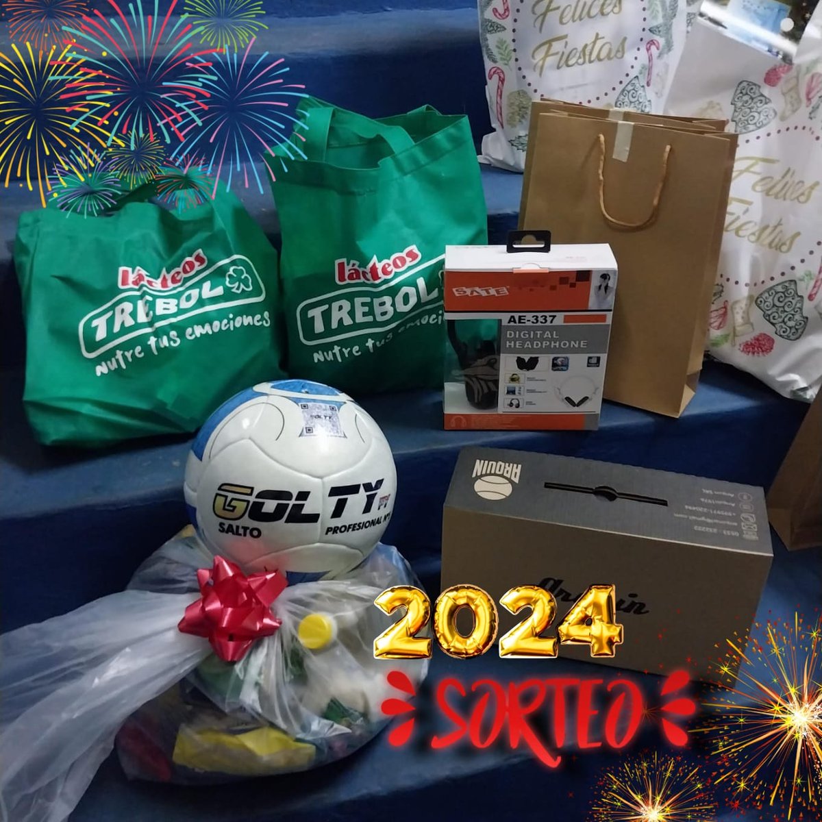 SORTEO POR AÑO NUEVO

 -Kits de Lácteos Trébol 
 -Pelotas Golty
 -Un 🎧 de CompuSystem 
 -Calzados Arquin 
 -Kits de alimentos básicos 

➡️ Requisitos:

✅Seguir a la cuenta <a href="/AlcidesBaez74/">Alcides Valentín Báez 🇵🇾</a> 
✅Dar RT a esta publicación.
✅Colocar: nombre, apellido y tres últimos números de la C.I.