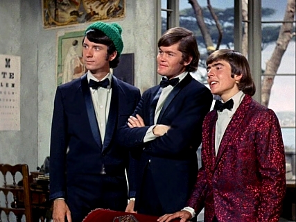 Glitter_Rock's tweet photo. Here's your daily #RandomFandom dose of #TheMonkees!
➡️@TheMonkees
#TeamMicky https://t.co/6jr1gMapSg