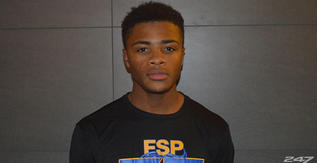 gofordsports's tweet photo. Alumni Grey Squad 2nd Round Picks
2.02: CB Alphonse Oywak 6’1” 175- Eastern Washington @OywakAlphonse 
2.03: WR Leon Neal Jr 5’10” 165- Washington State @Leonk1212
2.06: WR Xavier Mason 6’0” 188- Sacramento State @Xavier_mason15 https://t.co/mygc7zKwF8