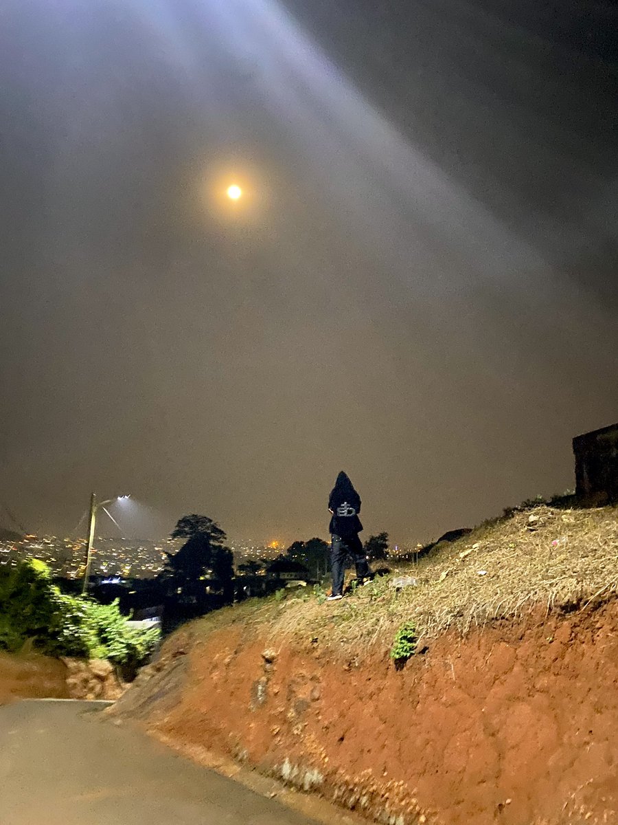 EAP__yeah's tweet image. Blessmoon 🌚