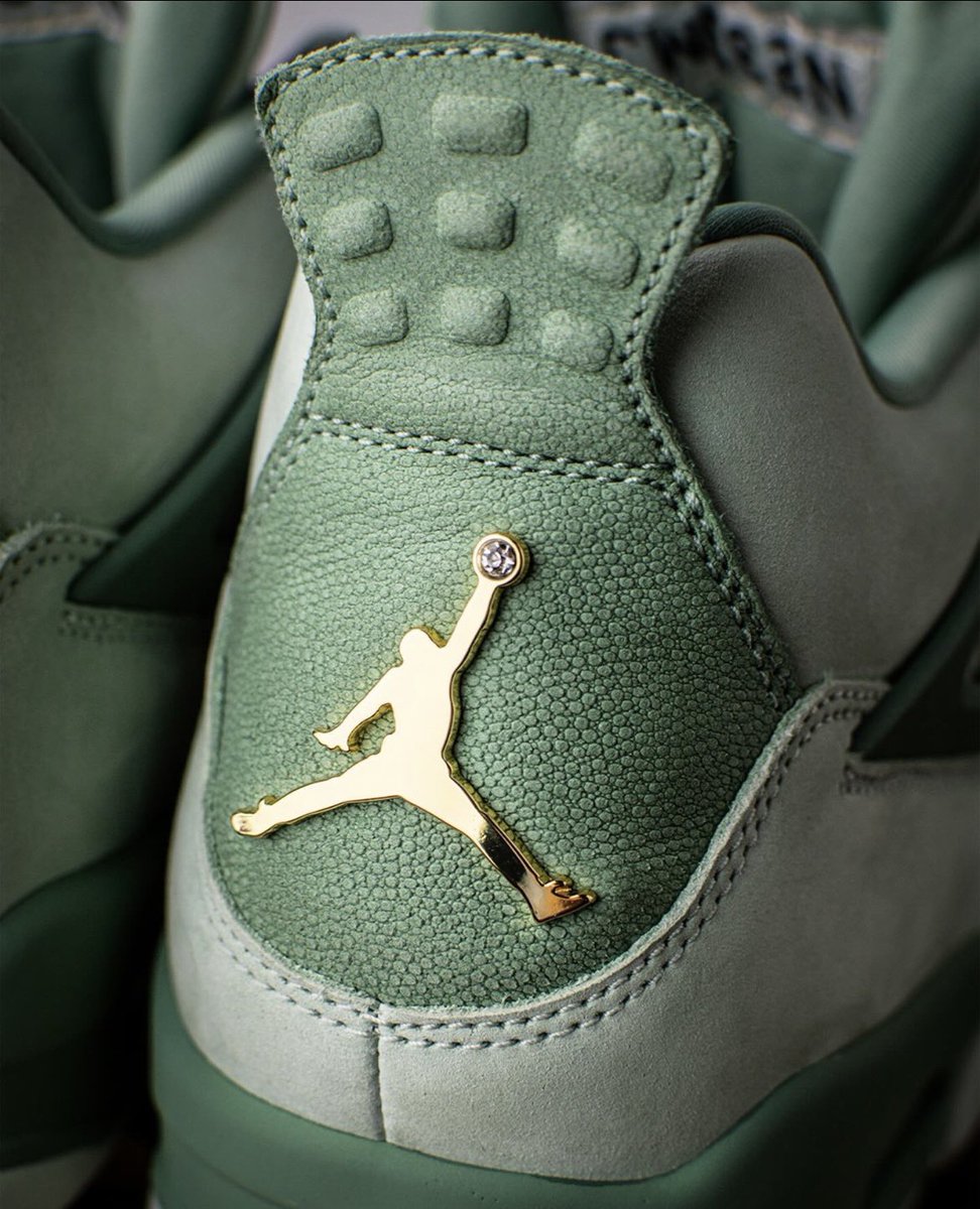 Air Jordan 4 “First Class” PEs 👀🍵