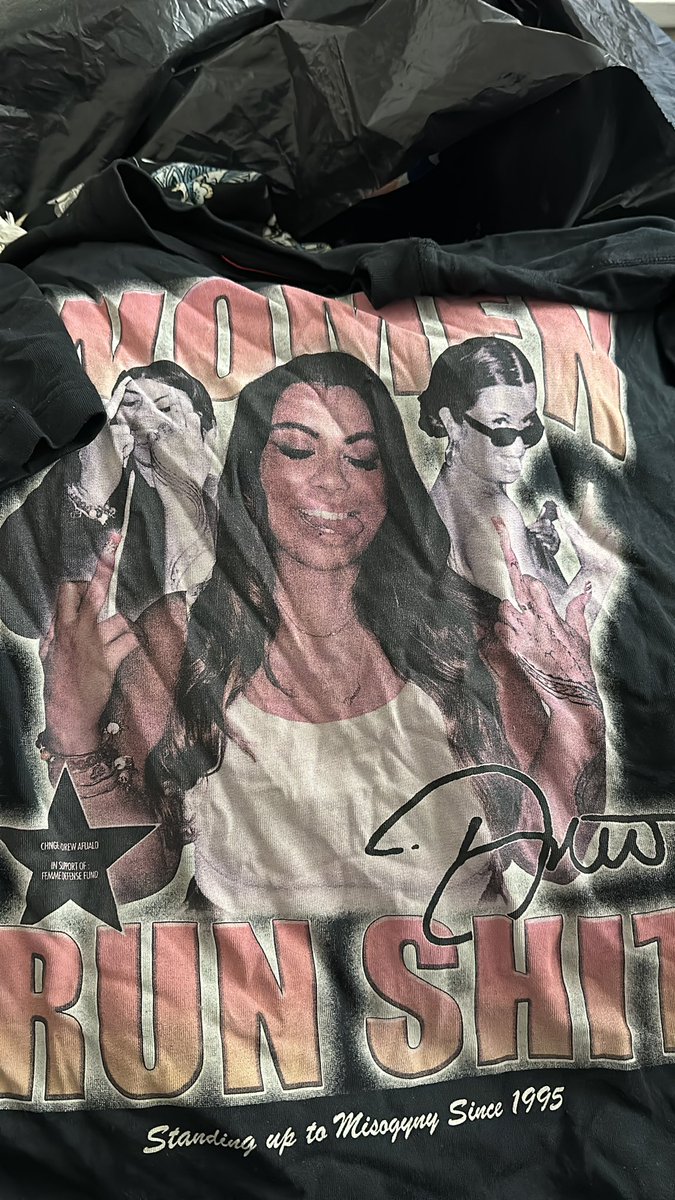 maybe_alexis's tweet photo. if there were to ever be a fire and i could only save three things this would be one of 3 (my other two are the tshirt dress and sweatshirt from the collection) @DrewAfualo https://t.co/X7DIikfNvG