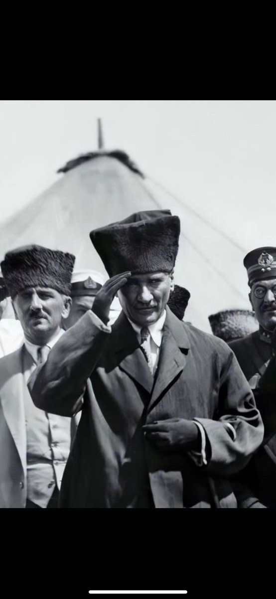 Ne Mutlu Türküm diyene 🇹🇷
#Ataturk 
#SueperKupa2023