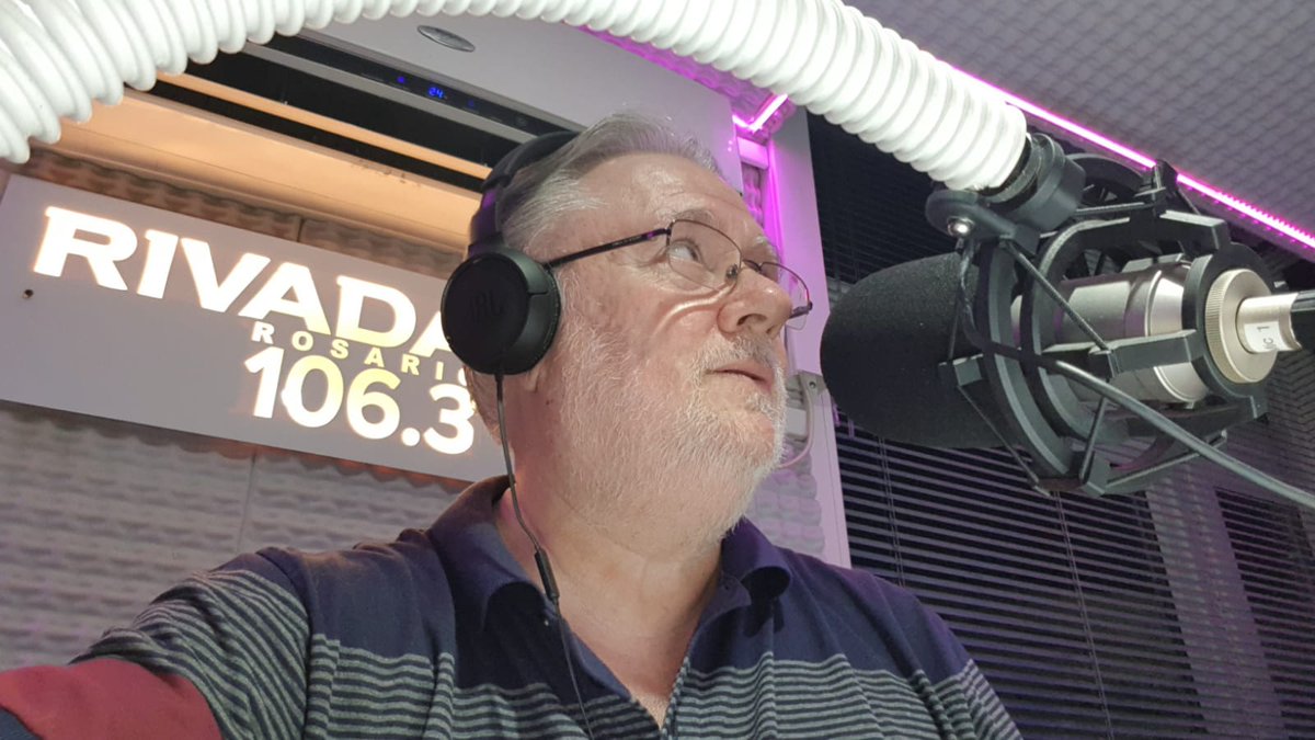 RubenFragaCLG's tweet photo. 📻🎙️ #RubénFragaCLG |
Hoy, de 22:00 a 00:00, programa N° 1⃣.0⃣1⃣5⃣ de @RubenFragaCLG, el ciclo de @Ruben_A_Fraga y equipo en las noches de Radio Rivadavia Rosario.🐓🦉. Con Ale Segura, Julián Zapata; "Cholo" Castellanos; Franco Trillini; Graciela Molina. ¡Último programa de 2023! https://t.co/i0LvAT93rM