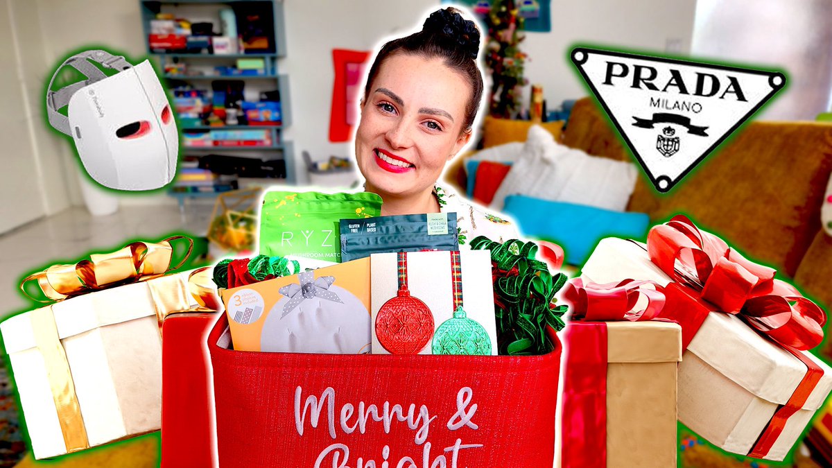 MollyBOfficial's tweet photo. It’s time for my final YouTube video of the year and it’s an absolute classic… Here’s my “What I Got For Christmas” video! Thanks for another awesome year, friends! https://t.co/GMLwDjAhGP https://t.co/fPHZFedrzS