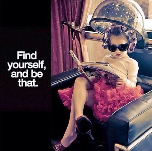 Find yourself, and be that.💯💋

“No one knows you better than yourself, so what do you enjoy doing? Try to align your path with your passion and you’ll never dread another day of work in your life.” ~ Tammy DaPalma
AuraInPink.com🦩

#aurainpink #fabulous #lifestyle