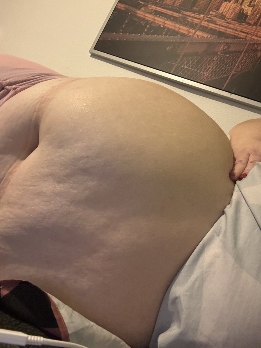Perfectgodess11's tweet photo. I guess you know now that it was all just for me . So stuffed
#ssbbwbeauty #gainingtime #belly #feedees #chubby#stuffed https://t.co/qc6bvYOZ4S
