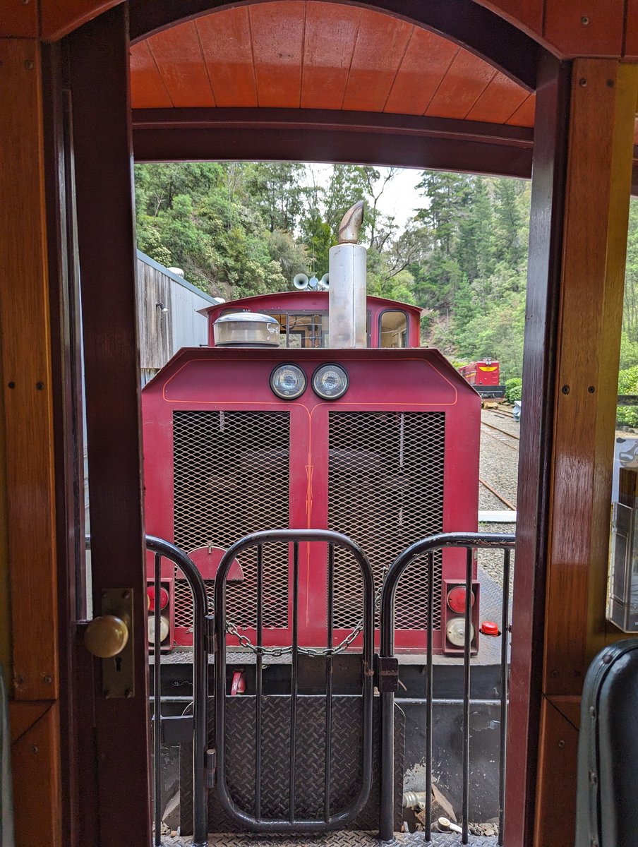 AlexsTrainChan1's tweet photo. Wrapped up 2023 with a ride on the Walhalla Goldfields Railways 🚂 https://t.co/aD2Bg05HJp