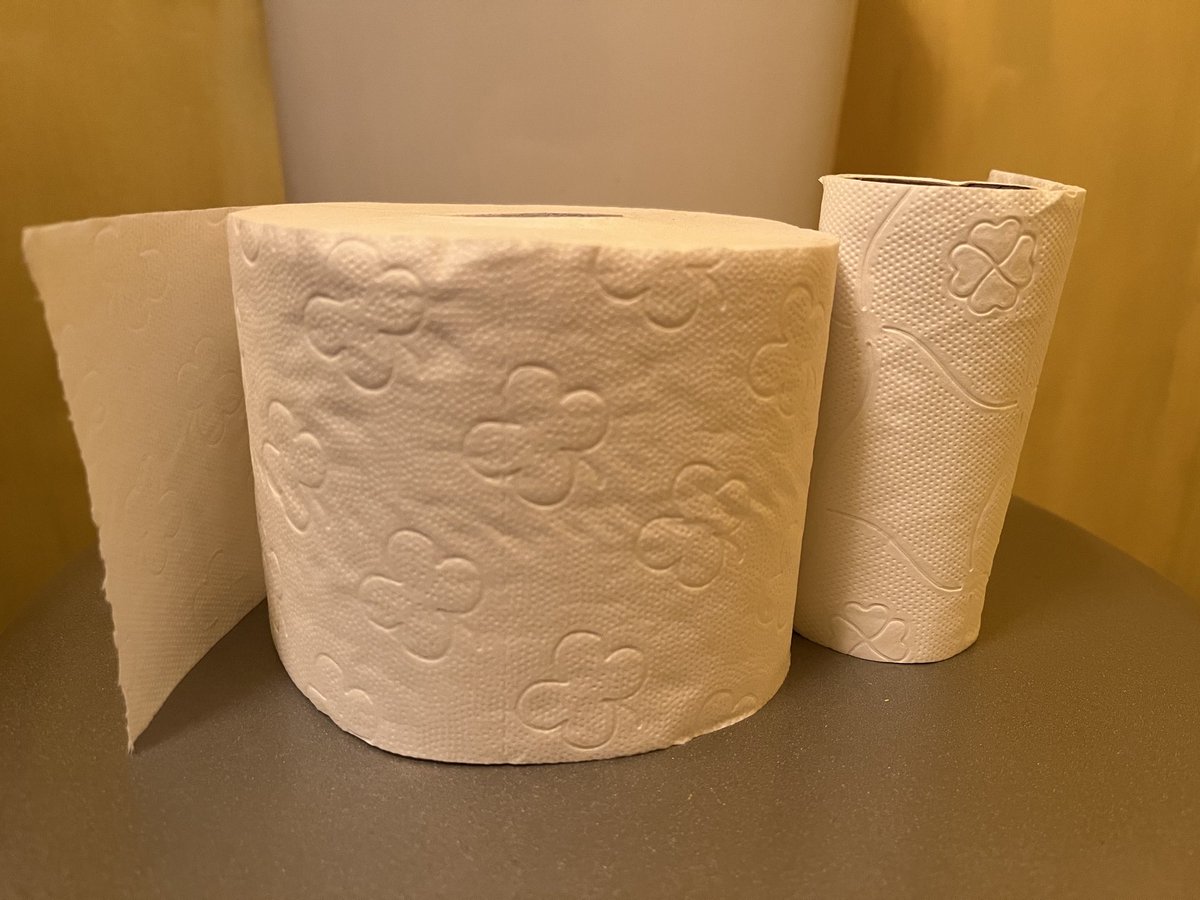 pierrevabres's tweet photo. Non, ce n’est pas une illusion d’optique. Pour ne pas trop augmenter les prix, le rouleau de papier WC de 10 cm de large a perdu 1 cm (-10%). 
#Inflation https://t.co/wj4XiOFsqL