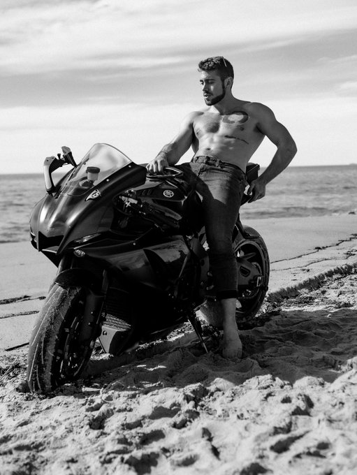 Venice boy vibz 🖤🏍️ https://t.co/tAaR5VpueS<a href="/tag/mvsales"class="tags"><span>#mvsales</span></a>