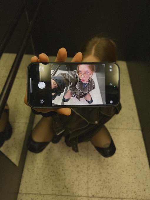 Heyy, how your Friday?😈 https://t.co/jvksOijsSE