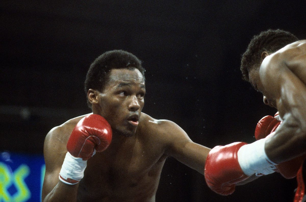 THIS KID WAS VICIOUS!!! WBA/IBF Champ Don Curry <a href="/LoneStarCobraTX/">Donald Curry</a> became the first Undisputed World Welterweight Champion since Sugar Ray Leonard with his two round demolition of WBC Champ Milton McCrory!
youtu.be/irf5hOCyFEY