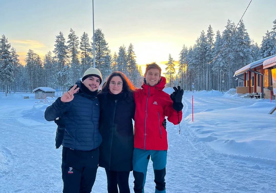 TACCbcn's tweet image. Treballadores europees s'han trobat a Finlàndia per compartir eines de prevenció en salut mental a través de l’educació d’aventura i a la natura 🌲

👉 En el marc de l'#ErasmusPlus i amb professionals dels equipaments juvenils de Rubí i Barberà del Vallès

#trainingcourse