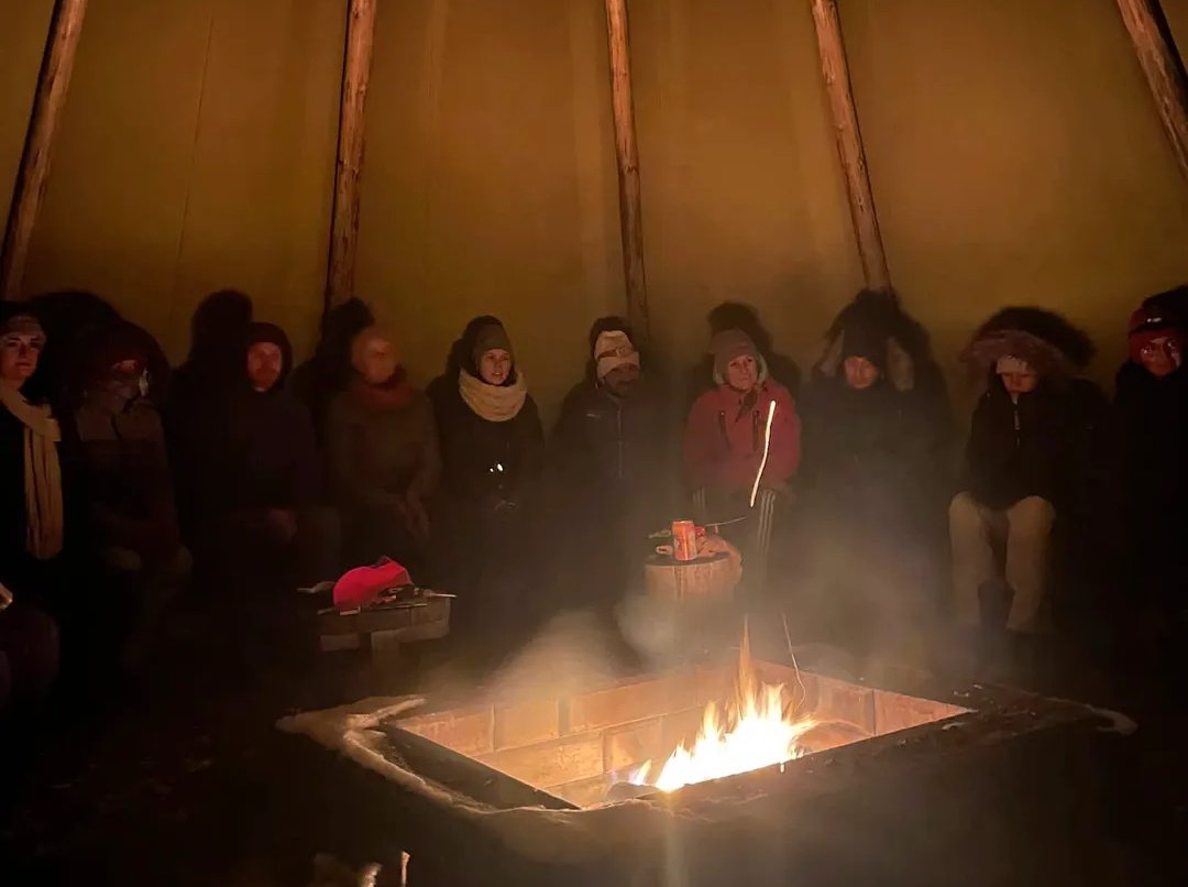 TACCbcn's tweet image. Treballadores europees s'han trobat a Finlàndia per compartir eines de prevenció en salut mental a través de l’educació d’aventura i a la natura 🌲

👉 En el marc de l'#ErasmusPlus i amb professionals dels equipaments juvenils de Rubí i Barberà del Vallès

#trainingcourse