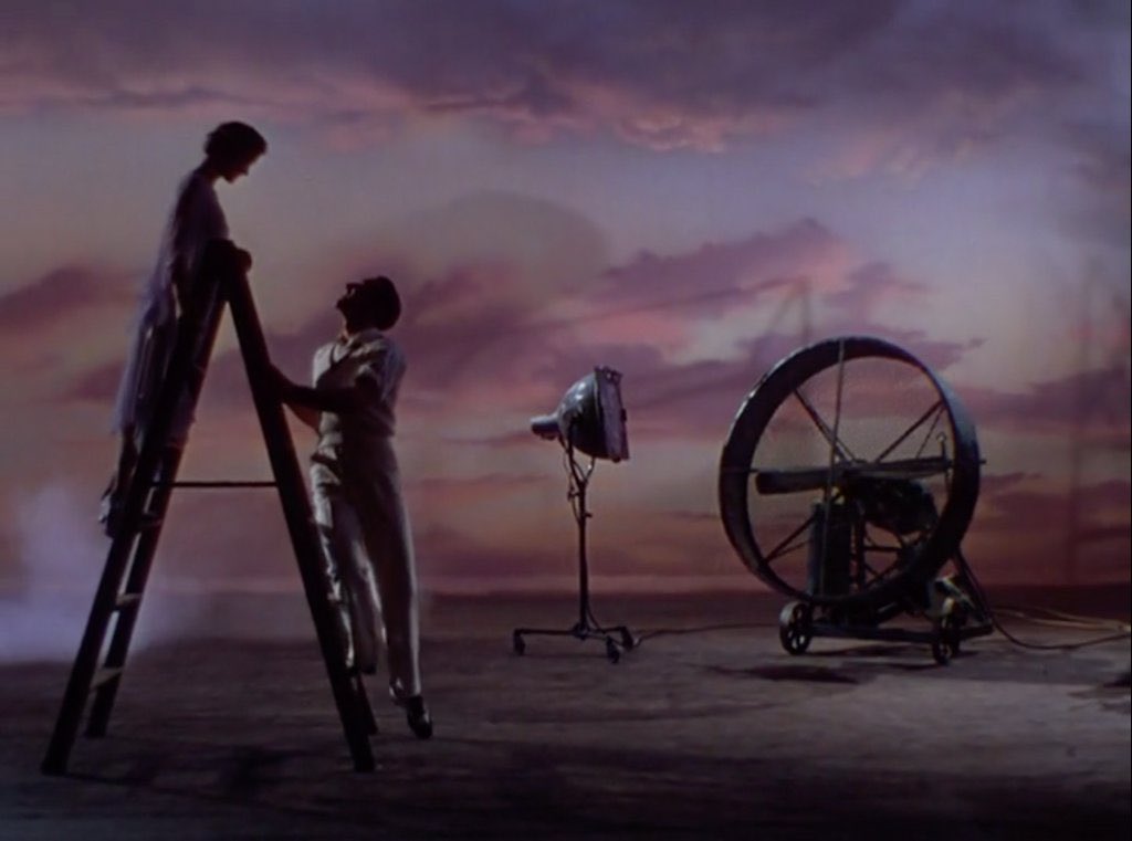 lovechazelle's tweet photo. can we please bring technicolor back https://t.co/rJhMC13fyi