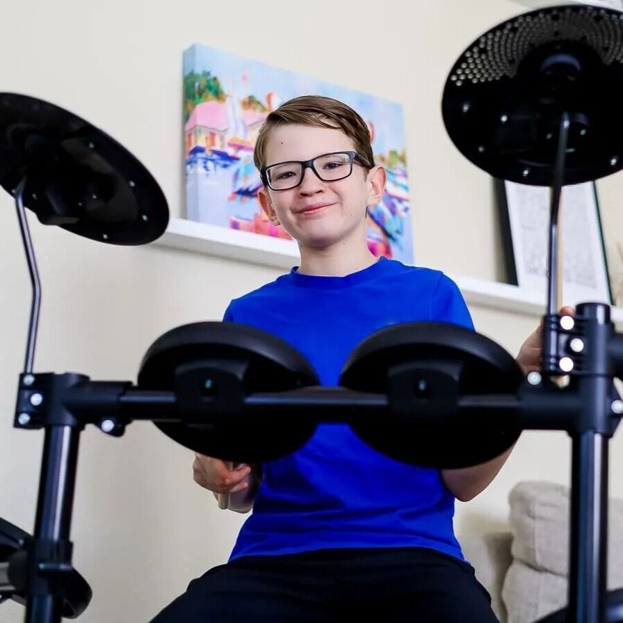 dailymomtweets's tweet image. If you’re looking for gifts for teenage guys and girls, they’ll be transported into the exciting realm of rhythm, beats, and drumming with this special set. 

Read more: jo.my/4cguv3

.
.
.
.
.
.
.
#mombloglove #parentblog #parentingbloggers #momsblogger #motherhoodblo