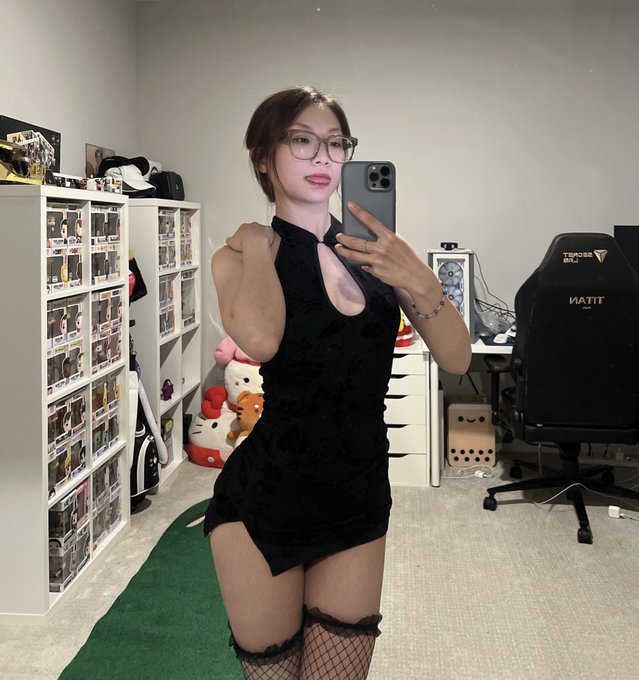 Watch jinny's leaked NSFW photo on TwXstars