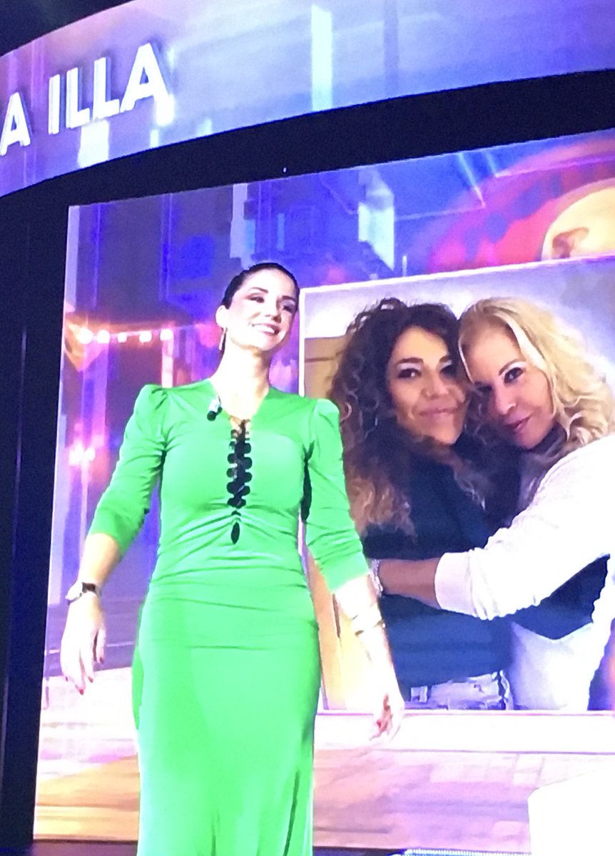 Santiflux's tweet image. Conio, se ha vestido de Grinch #DeViernes29D