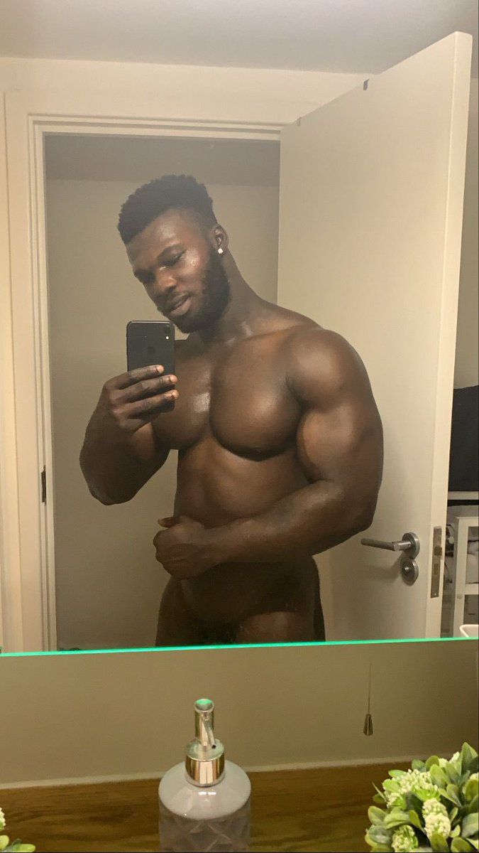 master_lex43730's tweet photo. Hey boys, time to book in your   Real Time meets with this Black God! 
 🚨 London! 🚨

Admire me or enjoy me bullying you like the little slave boys you are.

@rtfordoms @Rt4precious #slavert #masterrt #findom #serve #blackalpha https://t.co/TDACQvRXwa