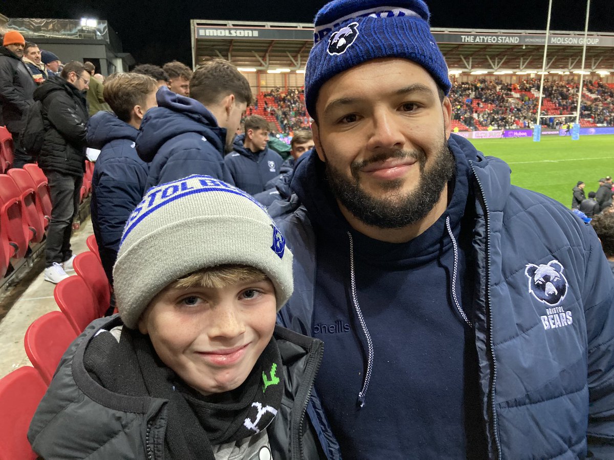 ThomasPorts's tweet photo. Not the result we wanted but great performance &amp; an amazing opening show from @BristolBears - Thanks @EllisGenge too for making my son’s 🎄 👏🙌 https://t.co/1FOuZgHY7w
