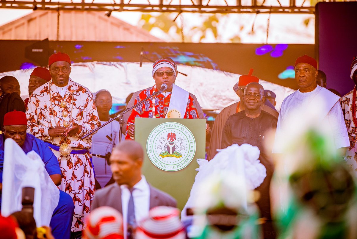 Onsogbu's tweet photo. STATE HOUSE PRESS RELEASE

Tinubu Poised To End Reign Of Terror In South East - Shettima

* Says criminals terrorising region don't represent Ndi-Igbo, Nigeria's interest

* President, VP bag traditional titles in Abia

Vice President Kashim Shettima on Friday hinted at President Bola Ahmed Tinubu's firm resolve to end the reign of terror in the South East region by those he described as self-serving criminals and certain persons taking advantage of the security situation to foster their dangerous political agenda.

According to him, the President had been worried about the economic devastation inflicted on the South East geopolitical zone by non-state actors since he assumed office and is determined to deploy all available resources to eliminate the purveyors of falsehoods and propaganda that have become weapons against Nigeria's unity.

Senator Shettima disclosed this in Bende, Abia State, during the unveiling of the Peace in South East Project (PISE-P) by the Deputy Speaker of the House of Representatives, Rt. Hon. Benjamin Okezie Kalu.

Before the unveiling ceremony, President Tinubu was conferred with the traditional title of Omeziri Igbo 1 at the grand civic reception held in honour of the Deputy  Speaker.

Vice President Shettima who received the title on behalf of the President was also conferred with the traditional title of Enyioma Ndigbo by the Chairman of the Abia State Council of Traditional Rulers, Eze Linus Mbah.

This heralded the unveiling of the Peace in the South East Project in Bende, Abia State.

Delivering his speech titled, "Why We are all Umunna," VP Shettima said, "His Excellency, President Bola Ahmed Tinubu, has been concerned about the extensive economic devastation inflicted by non-state actors on this beautiful region since we took office. He is acutely aware that our commitment to Nigeria's future remains incomplete as long as we grapple with the sinister operations of economic saboteurs who masquerade as advocates for the Ndi-Igbo.

"That's why he's determined to utilize all available resources to ensure that the peace we're establishing in this region is not cosmetic, and we can’t guarantee it unless all of us see through the falsehoods and propaganda that have become weapons against our unity."

Senator Shettima noted that the gory activities of the criminals holding the South East captive are self-serving and do not in any way represent the interests of Ndi-Igbo and the entire country.

He said the terror groups that have held the South East to ransom are not a creation of the people of the region, or of Nigerians from other parts of the country.

"The problem we are here to solve as a community, as an Umunna, is a creation of self-serving criminals who do not represent the interests of the Ndi-Igbo and Nigerians. Mr. President knows this better than all of us, and that's why he has never held any group accountable for the infractions of law-breaking individuals who identify as their members. This, I believe, is the democracy we have all chosen," he stated.

Pointing out that the criminals disrupting the peace in the South-East are doing so in connivance with "forces exploiting the situation for dangerous political agenda," the Vice President said attempts to undo the hard work of the nation's heroes past will fail.  

He maintained however that the catastrophic situation can't be reversed unless the government involves the people whom he said are the ears, legs and mouths in the region.

"Today, we stand united to firmly declare: enough is enough," VP Shettima stated, stressing the need for a coordinated intervention to tackle insecurity in the region head-on, even as he assured the South East people that the Tinubu administration "shall not rest until it fulfills its pledge to mitigate the crisis" it inherited.

Noting that no better visionary can save the nation from implosion than President Tinubu," he said the development agenda of the federal government in the South East will ........
