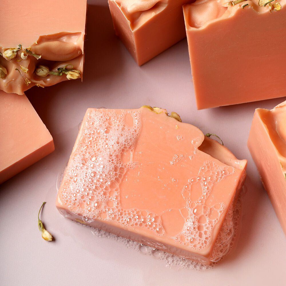 New Recipe: Peach Fuzz Soap 🍑

We created a soap inspired by the 2024 Pantone Color of the Year, Peach Fuzz! This gentle, warm color evokes feelings of comfort and coziness. It pairs perfectly with our Gardenia Peach fragrance oil #BrambleOn

bberry.studio/Peach_Fuzz_Soap