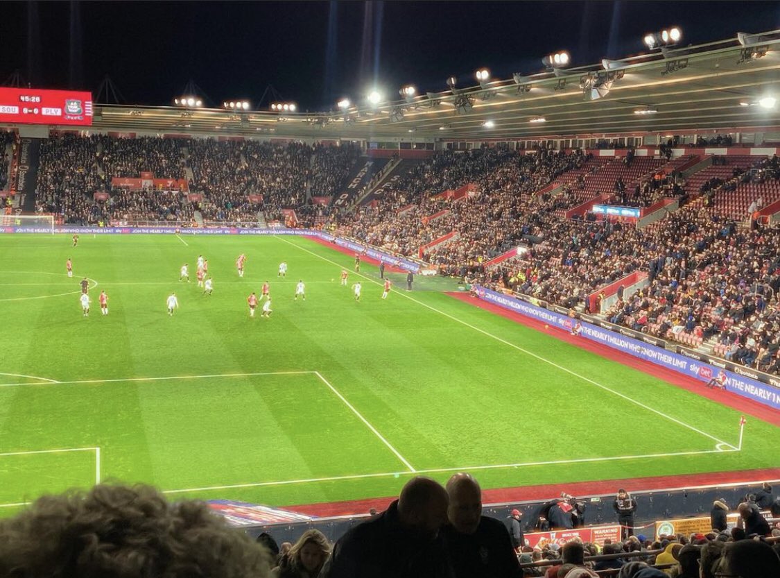 Ft @southamptonfc 2-1 @only1argyle should’ve been more comfortable for Southampton but another 3 points for the hosts who are looking good for promotion on current form #championship #saints #argyle