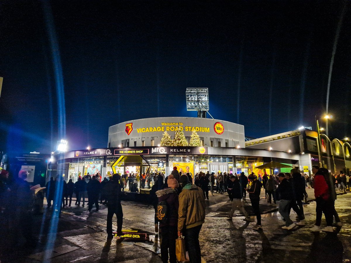 moi_adam's tweet photo. Visited a nice game at #VicarageRoad (@WatfordFC) tonight. Atmosphere was good. The ref, however, can keep his antics at League One where he belongs...
#WatfordFC #WATSTK https://t.co/RBnJrFpth5