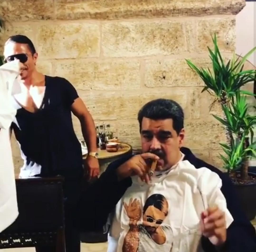 Los docentes también tienen derecho a comer 

#BonoNavideñoMPPE 
#BonoEspecialYaMppe 
#29Diciembre 
<a href="/NicolasMaduro/">Nicolás Maduro</a> 
<a href="/_LaAvanzadora/">Yelitze Santaella</a> 
<a href="/GremioDocente/">GremioDocente</a>