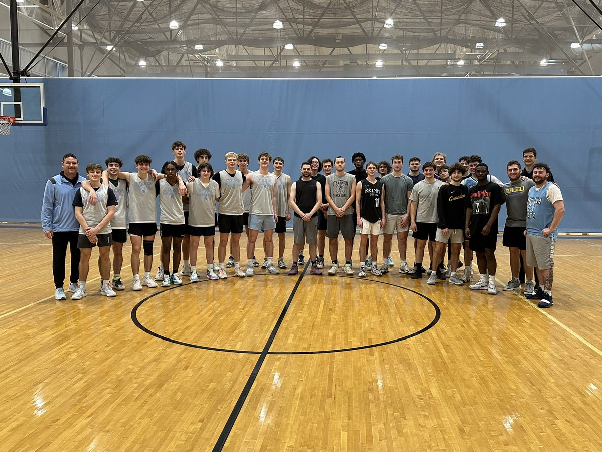 shsspartanbball's tweet photo. One of my favorite days of the season! Alumni game was a great time, with a lot of past players coming back to battle. Fun to catch up with these young men and hear how awesome they are now doing in the game of life! https://t.co/5lLRltt48L